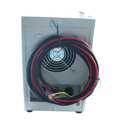 40Ah praktische de Laders Duurzame 220V 380V Witte Kleur van de Autobatterij