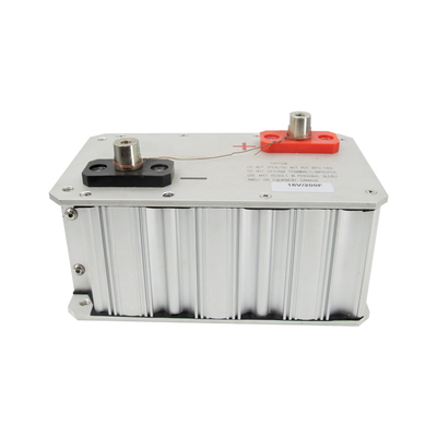 De super Condensator pakt de Grootte van de Informatiebladen Hoge Macht GHT 16V200FS in: 220*132*122